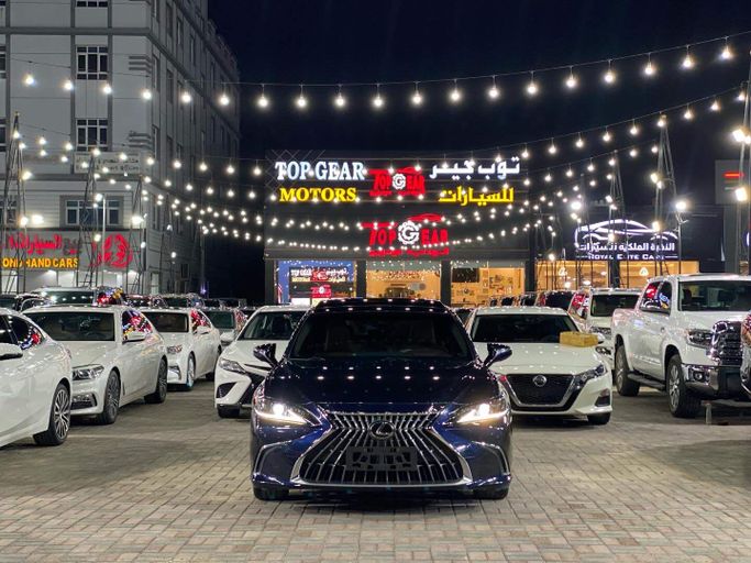 مستعملة Lexus ES 350 سابعاً, 3.5 l, 2019 في في عمان, المسكات عنب طيب الشذا من TOP GEAR MOTORS، اللون أزرق.  | AUTO.AE | إعلان #250567