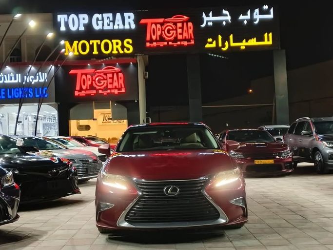 مستعملة Lexus ES 350 فيس ليفت السادس, 3.5 l, 2016 في في عمان, المسكات عنب طيب الشذا من TOP GEAR MOTORS، اللون أحمر.  | AUTO.AE | إعلان #250805