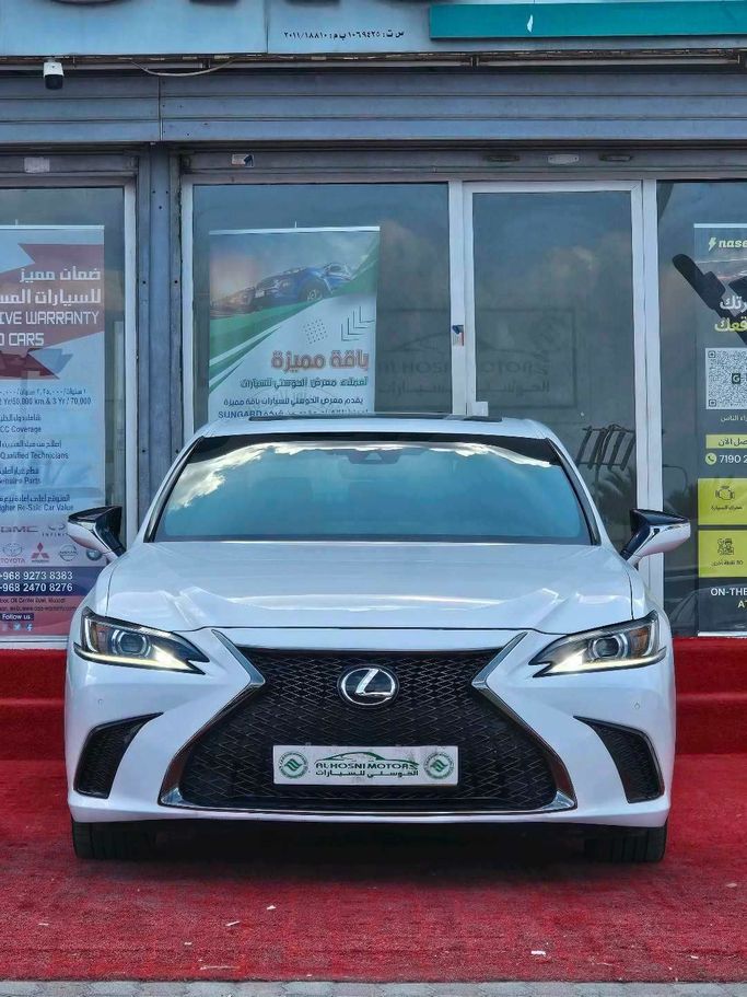 Подержанный Lexus ES 350 VII (XZ10) Рестайлинг, 3.5 л, 2022 в Оман, Маскат от AL HOSNI MOTORS Белый цвет.  | AUTO.AE | Объявление #251255