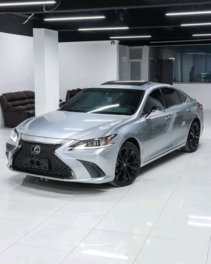 Подержанный Lexus ES 350 VII (XZ10) Рестайлинг, 3.5 л, 2022 в Оман, Маскат от BOULEVARD CARS Серебристый цвет. GCC | AUTO.AE | Объявление #253292