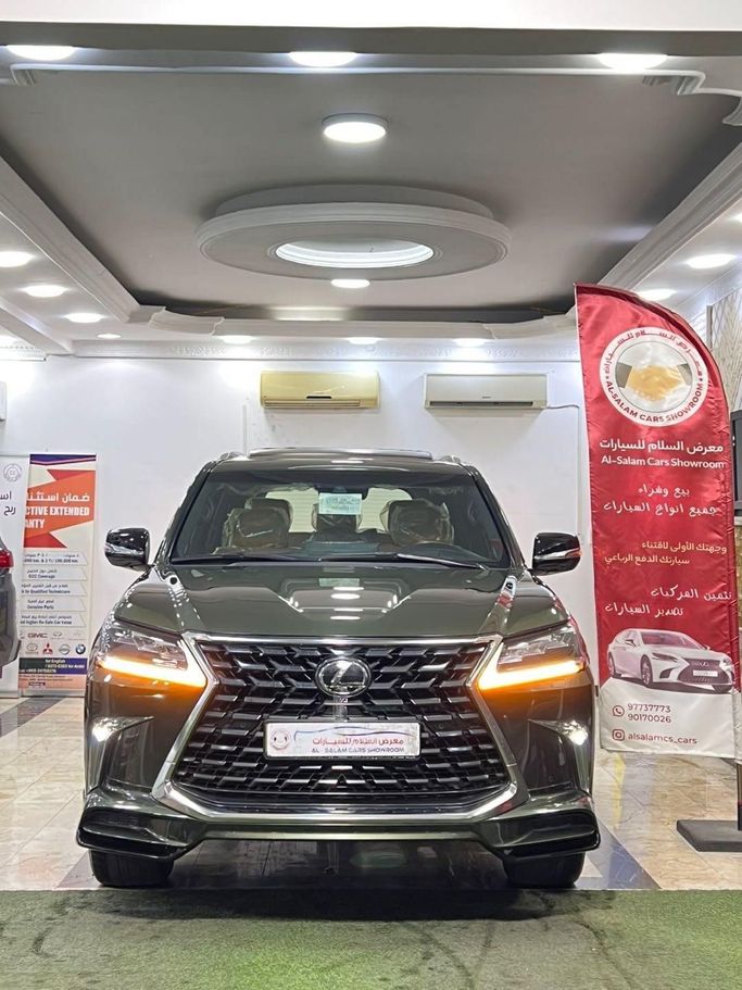 Подержанный Lexus LX 570 III Рестайлинг 2, 5.7 л, 2021 в Оман, Маскат от AL SALAM CARS SHOWROOM Зеленый цвет. GCC | AUTO.AE | Объявление #253449