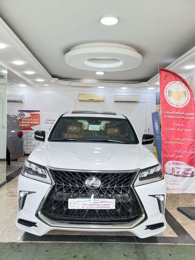 مستعملة Lexus LX 570 ثالثاً فيس ليفت 2, 5.7 l, 2020 في في عمان, المسكات عنب طيب الشذا من AL SALAM CARS SHOWROOM، اللون أبيض. مواصفات الخليج | AUTO.AE | إعلان #253650
