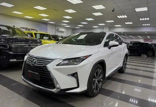 مستعملة Lexus RX 350 رابعاً, 3.5 l, 2016 في في عمان, المسكات عنب طيب الشذا من CLASSIC CAR، اللون أبيض. مواصفات الخليج | AUTO.AE | إعلان #252907