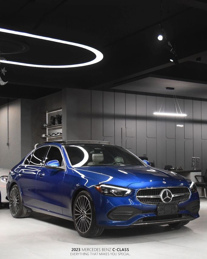 Подержанный Mercedes-Benz C-Class 300 V (W206), 2.0 л, 2023 в Оман, Маскат от ALMAHRUQI Синий цвет. GCC | AUTO.AE | Объявление #254420