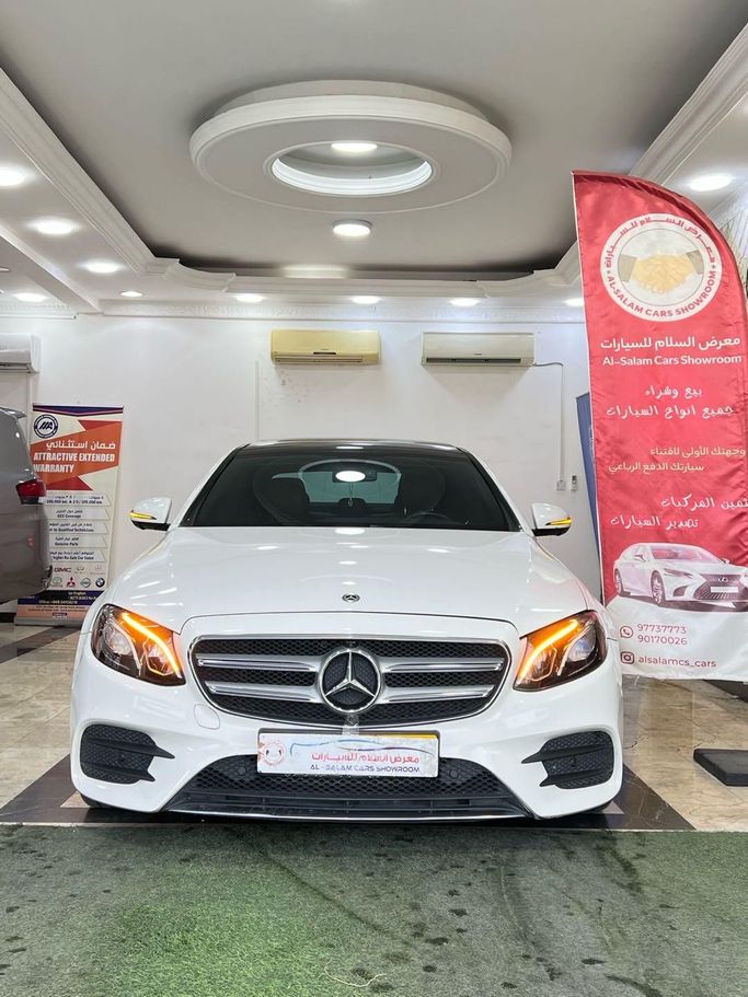 مستعملة Mercedes-Benz E-Class 350 V (W213، S213، C238), 2.0 l, 2020 في في عمان, المسكات عنب طيب الشذا من AL SALAM CARS SHOWROOM، اللون أبيض. مواصفات الخليج | AUTO.AE | إعلان #253380