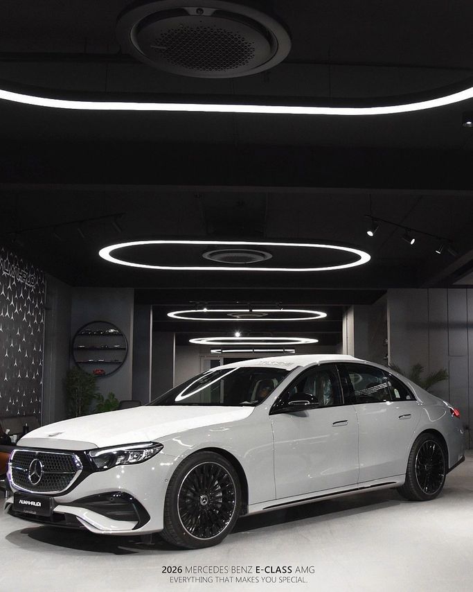 Новый Mercedes-Benz E-Class 200 VI (W214, S214), 2.0 л, 2026 в Оман, Маскат от ALMAHRUQI Серебристый цвет. GCC | AUTO.AE | Объявление #254256