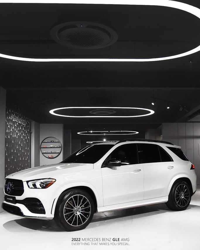 Подержанный Mercedes-Benz GLE 350 II (V167), 2.0 л, 2022 в Оман, Маскат от ALMAHRUQI Белый цвет. GCC | AUTO.AE | Объявление #254456