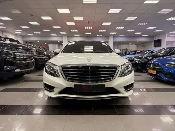 مستعملة Mercedes-Benz S-Class 500 السادس (W222، C217), 4.7 l, 2016 في في عمان, المسكات عنب طيب الشذا من CLASSIC CAR، اللون أبيض. مواصفات الخليج | AUTO.AE | إعلان #254659