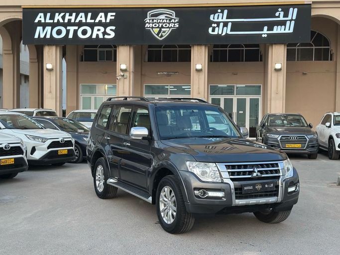 Подержанный Mitsubishi Pajero IV (V80/V90) Рестайлинг 2, 3.8 л, 2019 в Оман, Маскат от ALKHALAF MOTORS Серый цвет. GCC | AUTO.AE | Объявление #252756