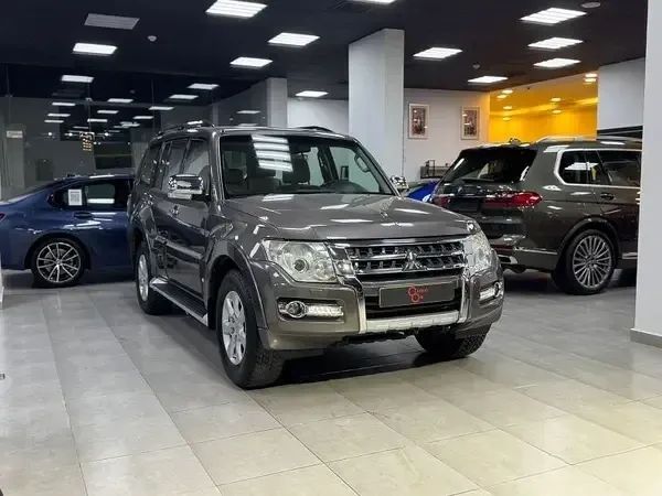 Подержанный Mitsubishi Pajero IV (V80/V90) Рестайлинг 2, 3.5 л, 2016 в Оман, Маскат от CLASSIC CAR Коричневый цвет. GCC | AUTO.AE | Объявление #253837