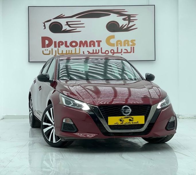 Подержанный Nissan Altima VI (L34), 2.5 л, 2021 в Оман, Маскат от DIPLOMAT CARS Тёмно-бордовый цвет.  | AUTO.AE | Объявление #250395