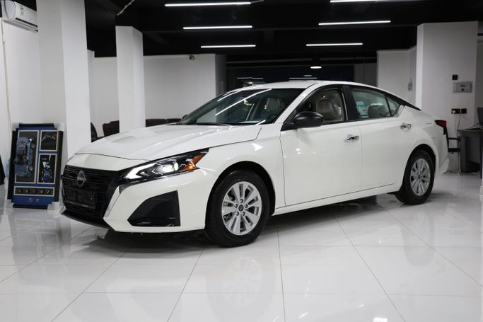 جديدة Nissan Altima فيس ليفت السادس (L34), 2.5 l, 2026 في في عمان, المسكات عنب طيب الشذا من BOULEVARD CARS، اللون أبيض. مواصفات الخليج | AUTO.AE | إعلان #253314
