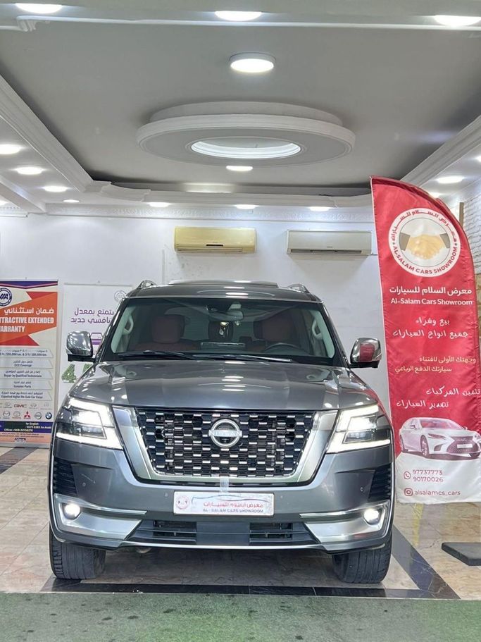 مستعملة Nissan Armada فيس ليفت الثاني, 5.6 l, 2020 في في عمان, المسكات عنب طيب الشذا من AL SALAM CARS SHOWROOM، اللون فضي. مواصفات الخليج | AUTO.AE | إعلان #253392