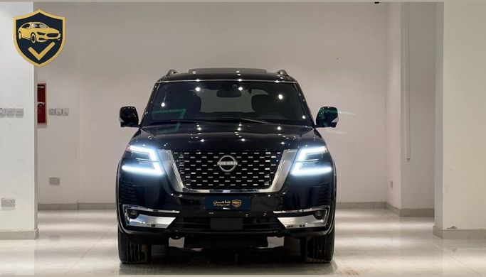 مستعملة Nissan Armada فيس ليفت الثاني, 5.6 l, 2023 في في عمان, المسكات عنب طيب الشذا من Damin Motors، اللون أسود.  | AUTO.AE | إعلان #255409