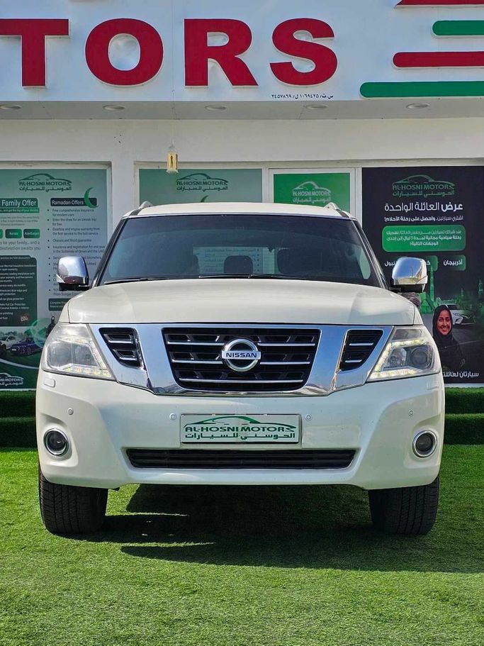 مستعملة Nissan Patrol عملية فيس ليفت VI (Y62), 4.0 l, 2017 في في عمان, المسكات عنب طيب الشذا من AL HOSNI MOTORS، اللون أبيض.  | AUTO.AE | إعلان #251261