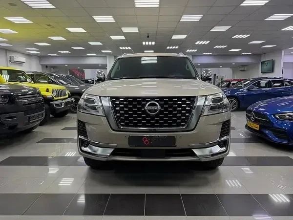 مستعملة Nissan Patrol عملية فيس ليفت VI (Y62) 2, 5.6 l, 2023 في في عمان, المسكات عنب طيب الشذا من CLASSIC CAR، اللون بيج. مواصفات الخليج | AUTO.AE | إعلان #254655