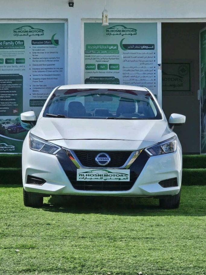 Подержанный Nissan Versa III, 1.6 л, 2022 в Оман, Маскат от AL HOSNI MOTORS Белый цвет.  | AUTO.AE | Объявление #251465