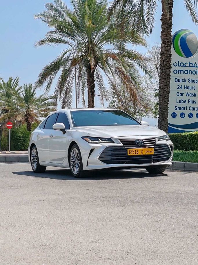 مستعملة Toyota Avalon V, 2.5 l, 2021 في في عمان, المسكات عنب طيب الشذا من AL SUBHI USED CARS، اللون أبيض. المواصفات الأمريكية | AUTO.AE | إعلان #251507