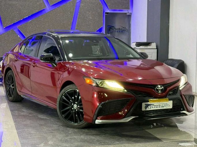 Подержанный Toyota Camry VIII (XV70) Рестайлинг, 2.5 л, 2021 в Оман, Маскат от PLATINUM CARS Красный цвет.  | AUTO.AE | Объявление #252627