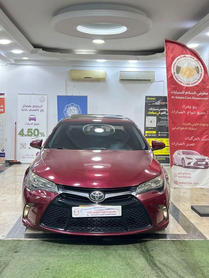 مستعملة Toyota Camry عملية فيس ليفت VII (XV50), 2.5 l, 2016 في في عمان, المسكات عنب طيب الشذا من AL SALAM CARS SHOWROOM، اللون أحمر. مواصفات الخليج | AUTO.AE | إعلان #253661