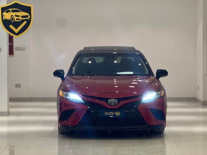 Подержанный Toyota Camry VIII (XV70), 3.5 л, 2019 в Оман, Маскат от Damin Motors Красный цвет.  | AUTO.AE | Объявление #255355