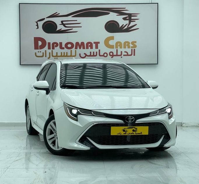 مستعملة Toyota Corolla XII (E210), 2.0 l, 2019 في في عمان, المسكات عنب طيب الشذا من DIPLOMAT CARS، اللون أبيض. المواصفات اليابانية | AUTO.AE | إعلان #249999