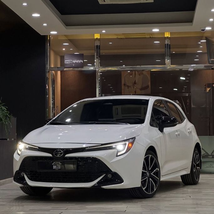 Подержанный Toyota Corolla XII (E210), 2.0 л, 2024 в Оман, Маскат от MASTER CARS Белый цвет.  | AUTO.AE | Объявление #256331