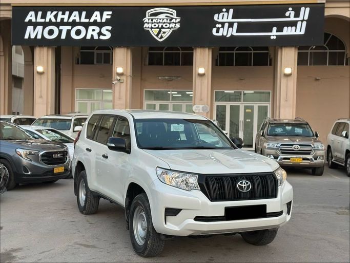 مستعملة Toyota Land Cruiser Prado 150 سلسلة 150 Series Facelift 3, 2.8 l, 2023 في في عمان, المسكات عنب طيب الشذا من ALKHALAF MOTORS، اللون أبيض. مواصفات الخليج | AUTO.AE | إعلان #252834