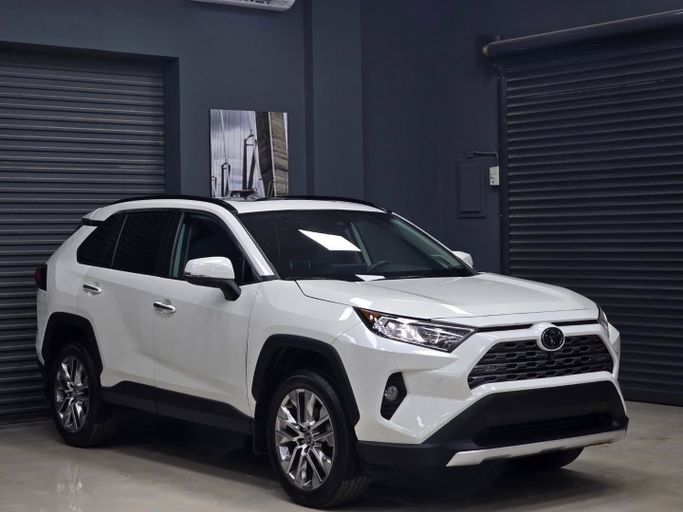 Used Toyota RAV4 V (XA50), 2.5 l, 2020 in Oman, Muscat by CARZONE, White color. Other | AUTO.AE | Listing #250335
