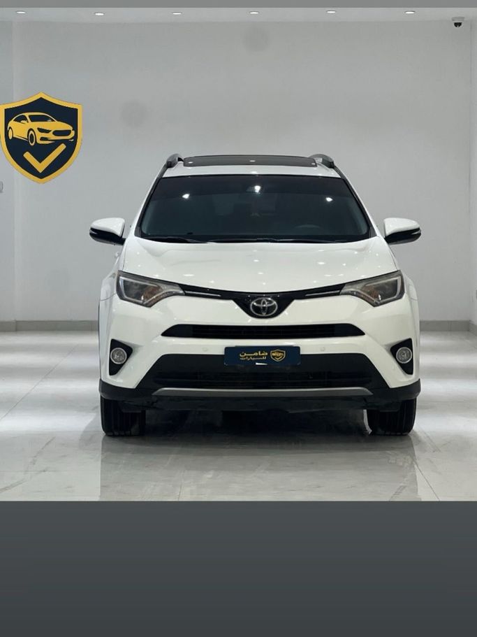 Подержанный Toyota RAV4 IV (XA40) Рестайлинг, 2.5 л, 2017 в Оман, Маскат от Damin Motors Белый цвет. Американская | AUTO.AE | Объявление #255652