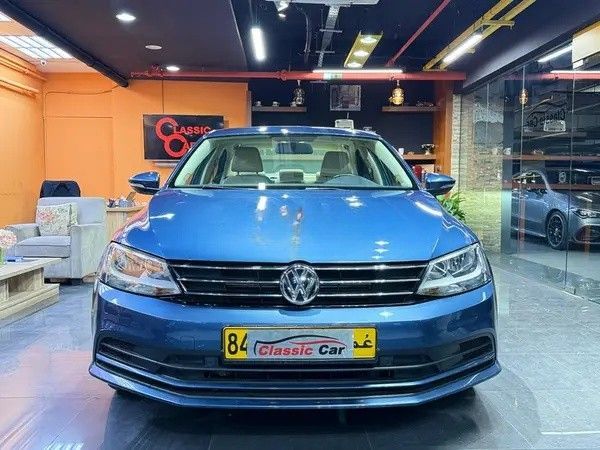 مستعملة Volkswagen Jetta فيس ليفت السادس, 1.4 l, 2016 في في عمان, المسكات عنب طيب الشذا من CLASSIC CAR، اللون أزرق. مواصفات الخليج | AUTO.AE | إعلان #253351
