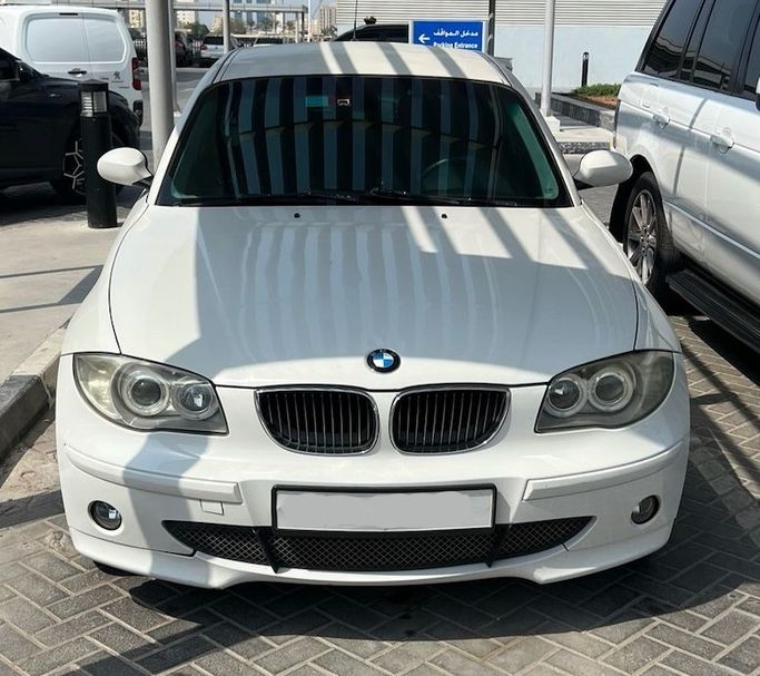 Подержанный BMW 1 Series I (E81/E82/E87/E88) Рестайлинг, 2.0 л, 2009 в Рас-эль-Хайме Белый цвет. GCC | AUTO.AE