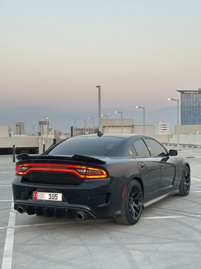 Подержанный Dodge Charger R_T VII (LD) Рестайлинг, 5.7 л, 2019 в Рас-эль-Хайме Черный цвет. Американская | AUTO.AE | Объявление #272316