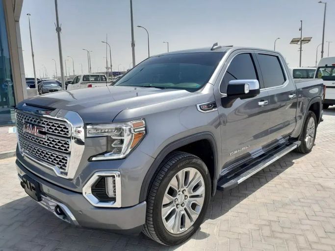 مستعملة GMC Sierra رابعاً, 6.2 l, 2021 في في رأس الخيمة من Al Jamal Automobile Showroom، اللون رمادي. مواصفات الخليج | AUTO.AE