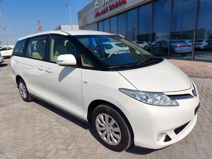 مستعملة Toyota Previa III (XR50), 2.4 l, 2019 في في رأس الخيمة من Al Jamal Automobile Showroom، اللون أبيض. مواصفات الخليج | AUTO.AE