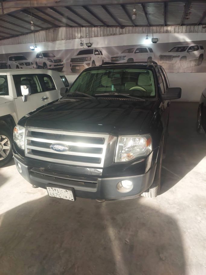 مستعملة Ford Expedition ثالثاً, 5.4 l, 2013 في في المملكة العربية السعودية, الجبيل من معرض ماسا للسيارات، اللون أسود.  | AUTO.AE | إعلان #268089