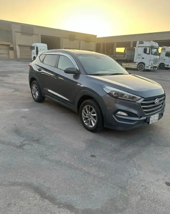 مستعملة Hyundai Tucson ثالثاً, 2.0 l, 2016 في في المملكة العربية السعودية, الجبيل من معرض جزيرة العرب للسيارات، اللون رمادي. مواصفات الخليج | AUTO.AE | إعلان #268686