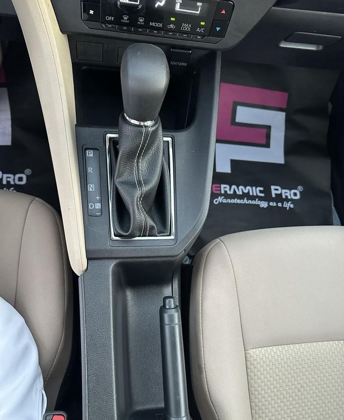 Used Toyota Yaris IV (AC100), 1.3 l, 2024 in Saudi Arabia, Al Jubayl by معرض جزيرة العرب للسيارات, Silver color.  | AUTO.AE | Listing #296384 — photo 34 of 35