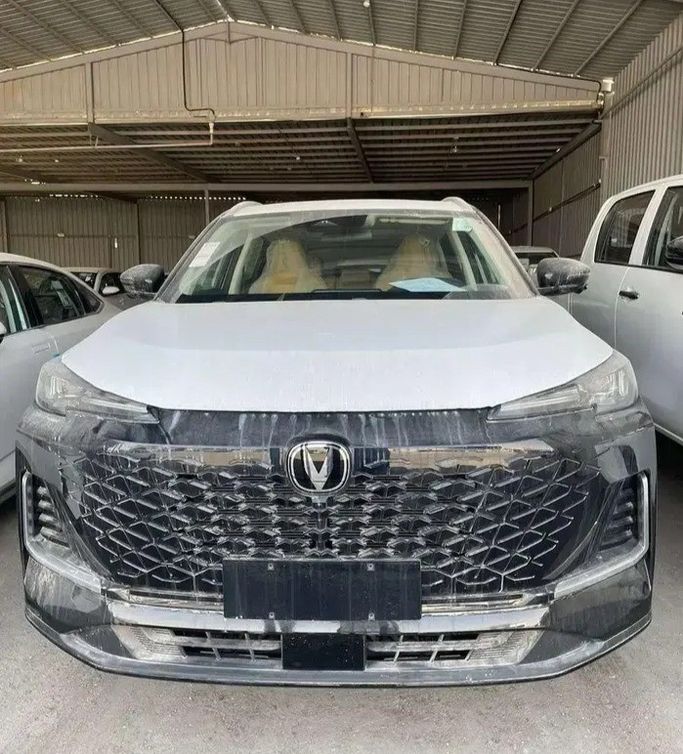 جديدة Changan UNI-S, 1.5 l, 2025 في في المملكة العربية السعودية, المبرز من معرض رمز الإنجاز للسيارات، اللون أسود.  | AUTO.AE | إعلان #270557