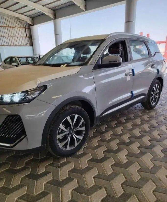 Новый Chery Tiggo 7 II Рестайлинг, 1.5 л, 2026 в Саудовская Аравия, Аль Мубарраз от معرض شبة الجزيرة للسيارات Серый цвет.  | AUTO.AE | Объявление #272400