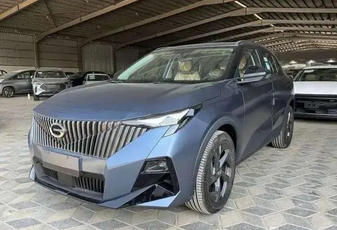 جديدة GAC GS3, 1.5 l, 2025 في في المملكة العربية السعودية, المبرز من معرض رمز الإنجاز للسيارات، اللون أزرق.  | AUTO.AE | إعلان #270540
