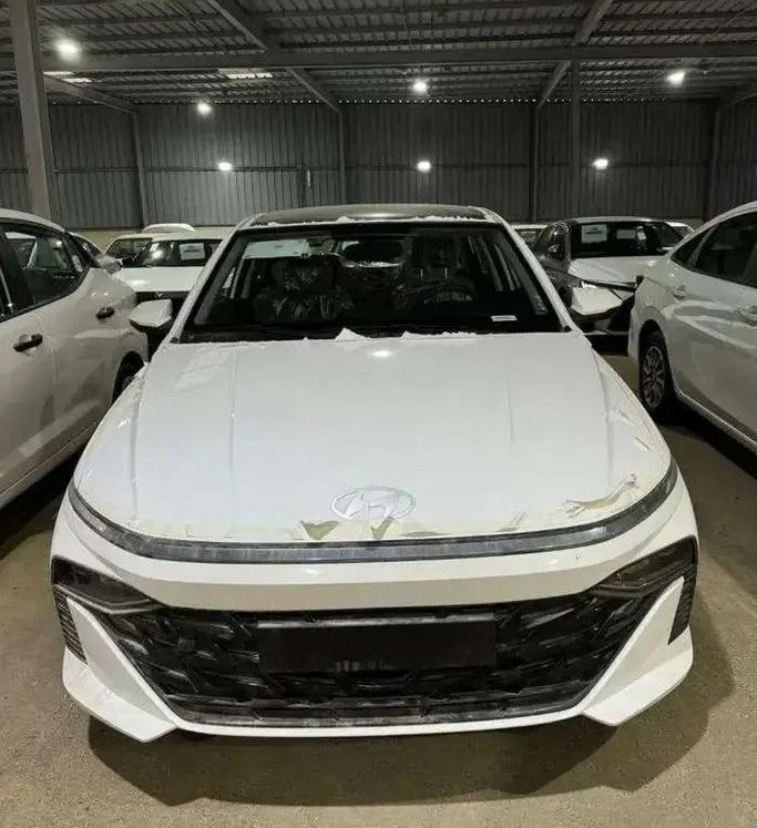 جديدة Hyundai Accent السادس (BN7), 1.5 l, 2026 في في المملكة العربية السعودية, المبرز من معرض رمز الإنجاز للسيارات، اللون أبيض.  | AUTO.AE | إعلان #270480