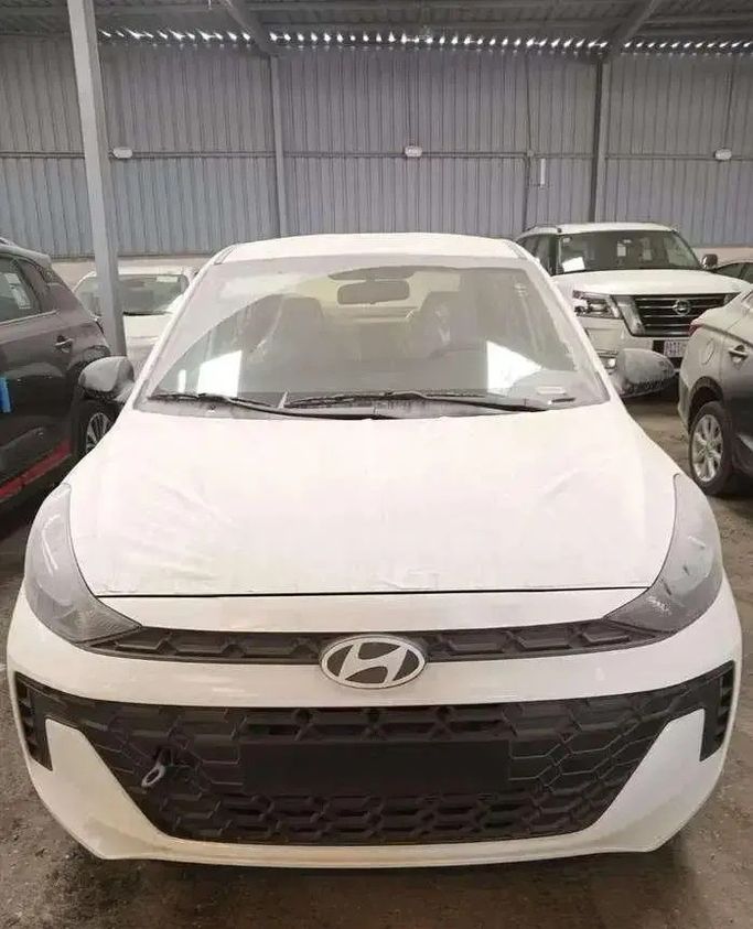Новый Hyundai i10 III Рестайлинг, 1.2 л, 2026 в Саудовская Аравия, Аль Мубарраз от معرض رمز الإنجاز للسيارات Белый цвет.  | AUTO.AE | Объявление #270503