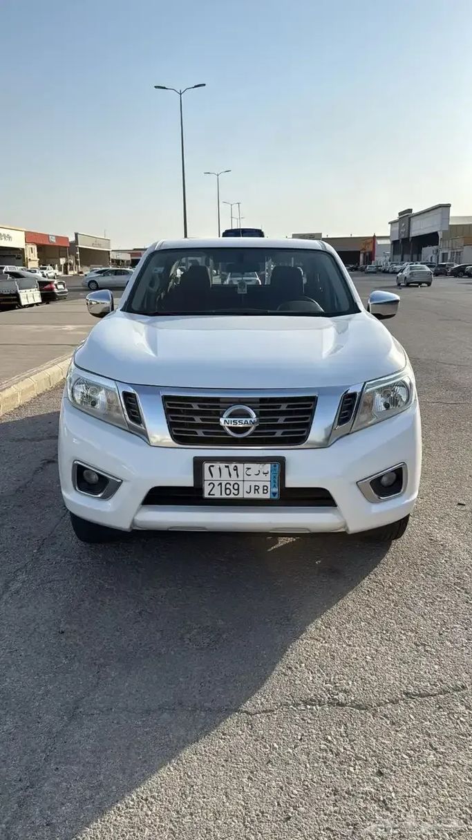 مستعملة Nissan Navara (Frontier) IV (D23), 2.5 l, 2016 في في المملكة العربية السعودية, المبرز من معرض عبداللطيف ابراهيم الخميس للسيارات ، اللون أبيض.  | AUTO.AE | إعلان #271910