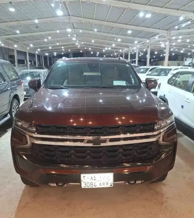 Подержанный Chevrolet Tahoe V, 5.3 л, 2023 в Саудовская Аравия, Аль-Катиф от معارض ال حمزة للسيارات الدمام -القطيف Бордовый цвет.  | AUTO.AE | Объявление #267594