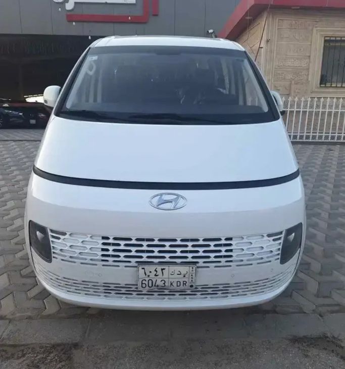 Подержанный Hyundai Staria, 3.5 л, 2023 в Саудовская Аравия, Аль-Катиф от معارض ال حمزة للسيارات الدمام -القطيف Белый цвет.  | AUTO.AE | Объявление #267635