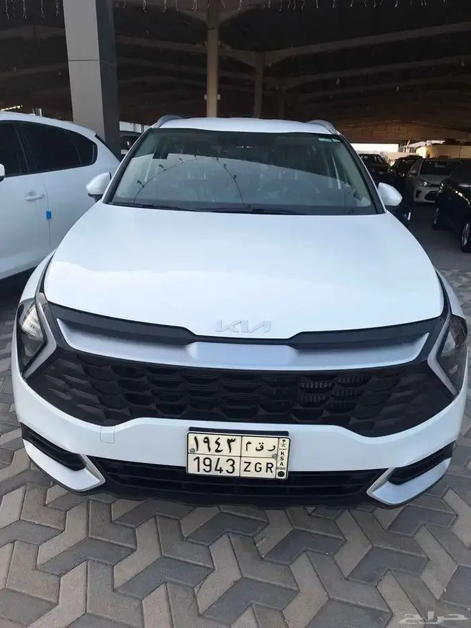 Used Kia Sportage V, 1.6 l, 2024 in Saudi Arabia, Al Qaţīf by معارض ال حمزة للسيارات الدمام -القطيف, White color.  | AUTO.AE | Listing #267591