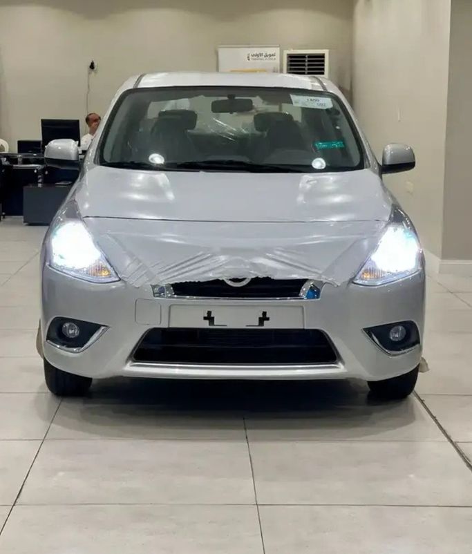 Новый Nissan Sunny N17 Рестайлинг, 1.5 л, 2026 в Саудовская Аравия, Аль-Катиф от معارض ال حمزة للسيارات الدمام -القطيف Серебристый цвет.  | AUTO.AE | Объявление #267614