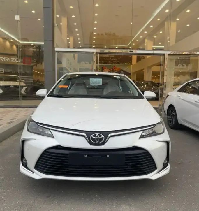 Новый Toyota Corolla XII (E210), 1.5 л, 2026 в Саудовская Аравия, Аль-Катиф от معارض ال حمزة للسيارات الدمام -القطيف Белый цвет.  | AUTO.AE | Объявление #267611