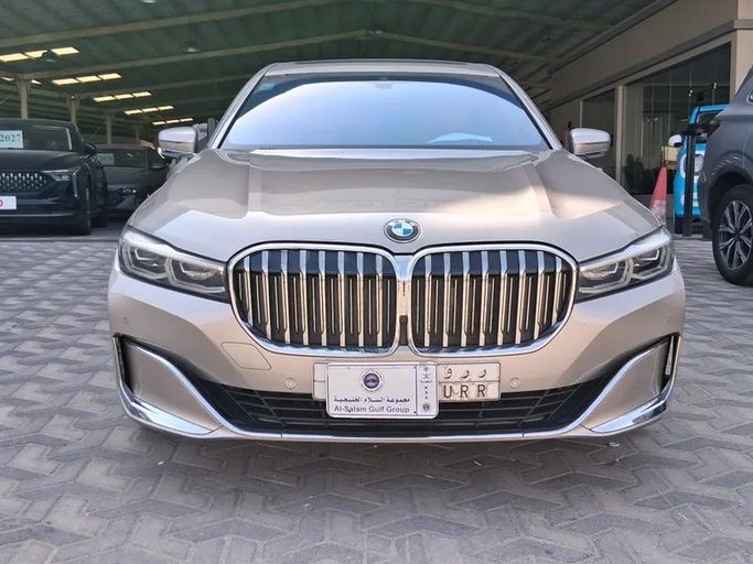 Подержанный ⁦BMW 7 Series 730Li VI (G11/G12) Рестайлинг, 3.0 л, 2020⁩ в Саудовская Аравия, Даммам от معرض مجموعة السلام Al-salam gulf Светло-коричневый цвет.  | AUTO.AE | Объявление #290743